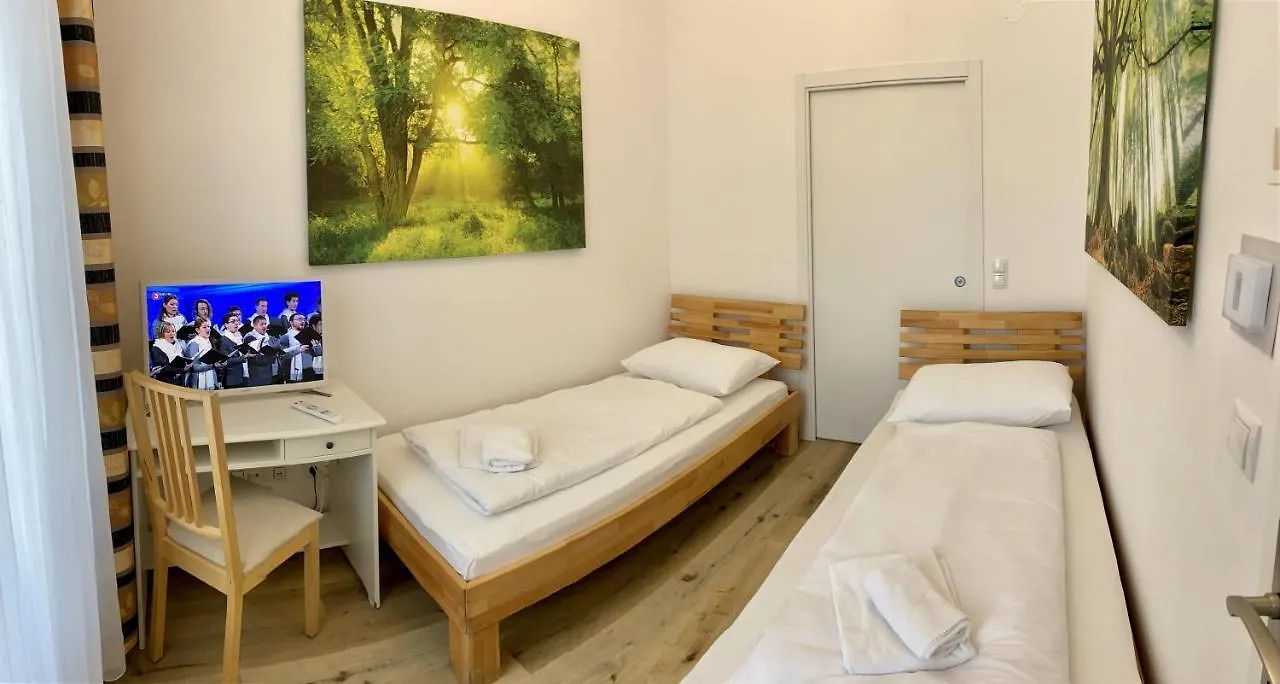 Kwatera prywatna Ajo Apartments - Messe City Room - Self-Check-In