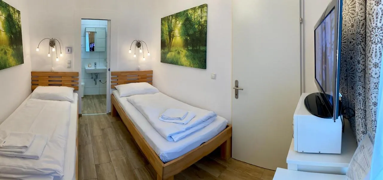 בית אירוח Ajo Vienna Central Room - Contactless Check-In
