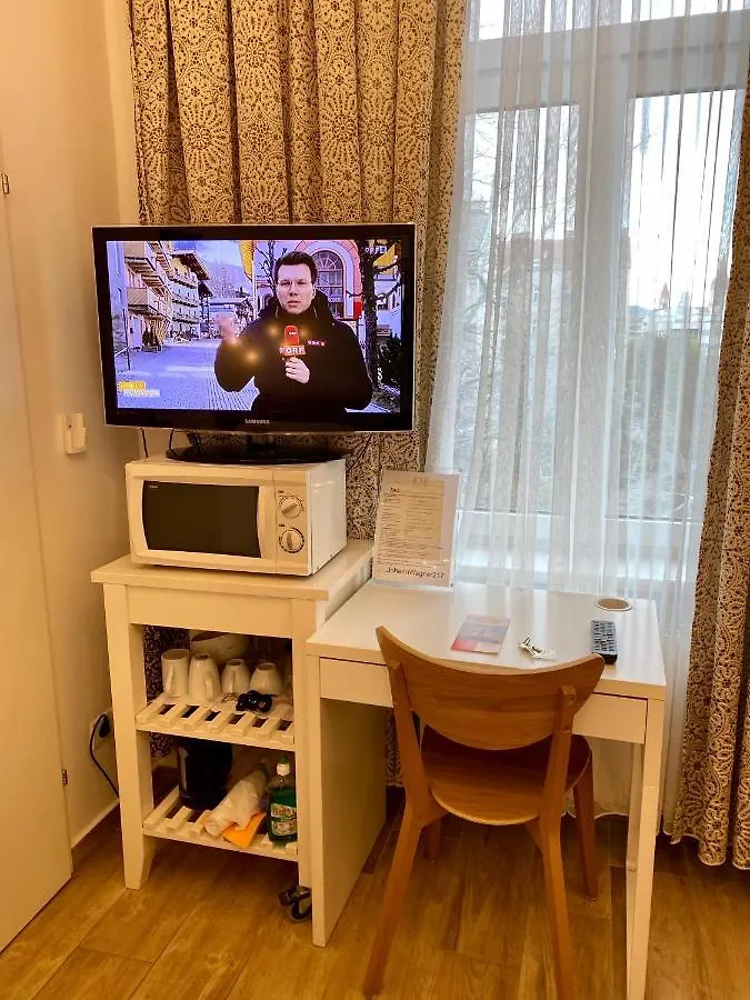 Ajo Vienna Central Room - Contactless Check-In